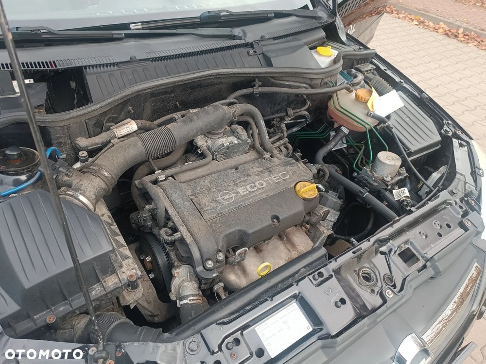 Opel Corsa - 25