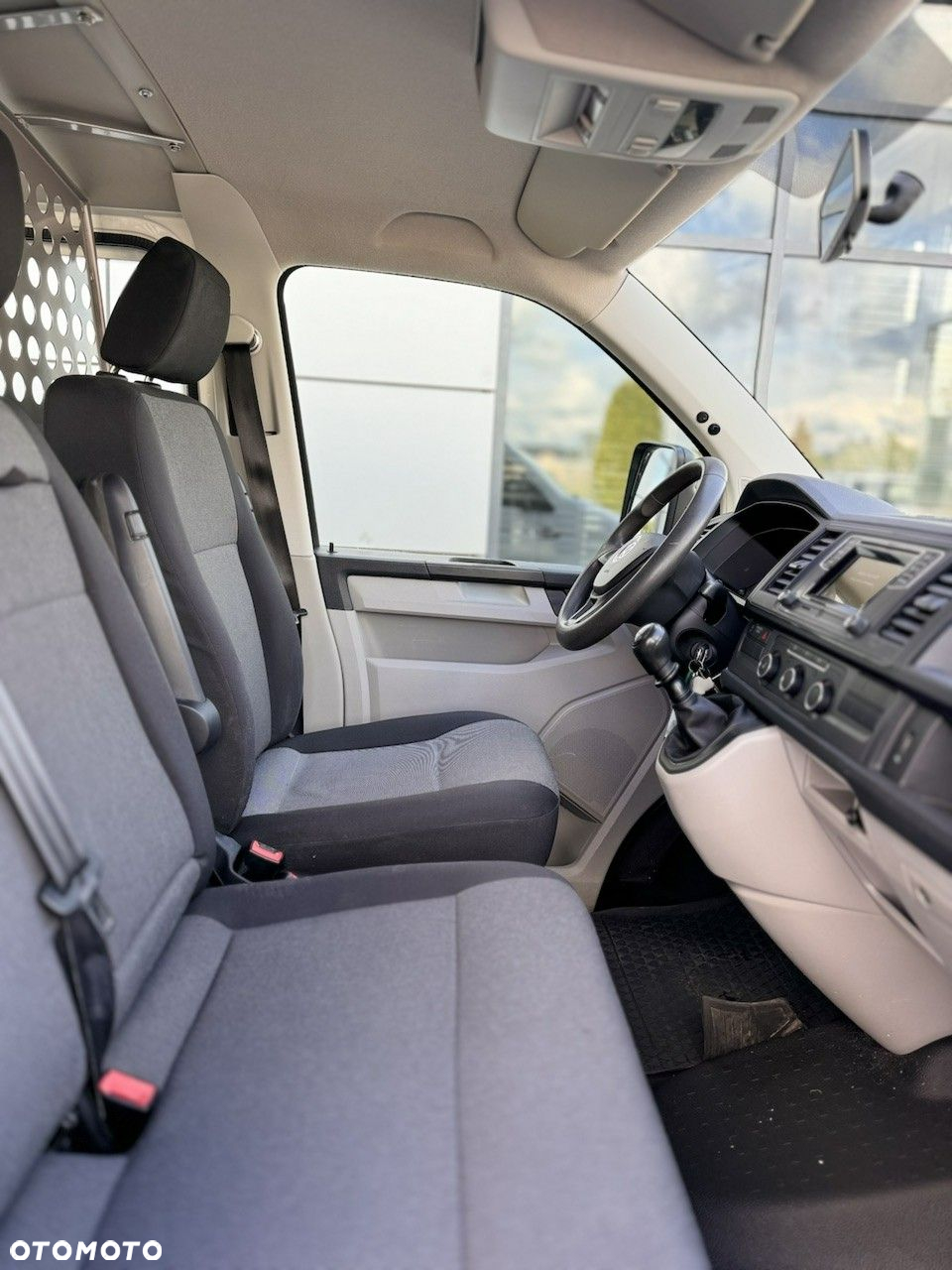 Volkswagen Transporter - 8