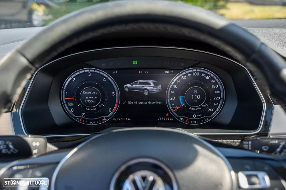 VW Passat Variant 1.6 TDI R-Line - 10