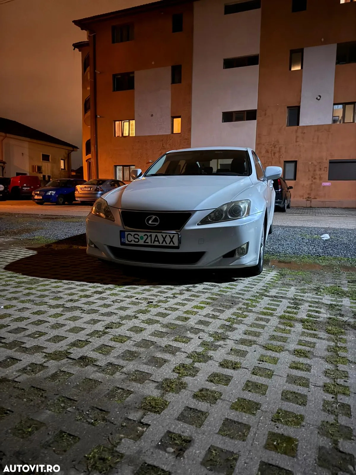 Lexus Seria IS 220d Luxury Line - 2