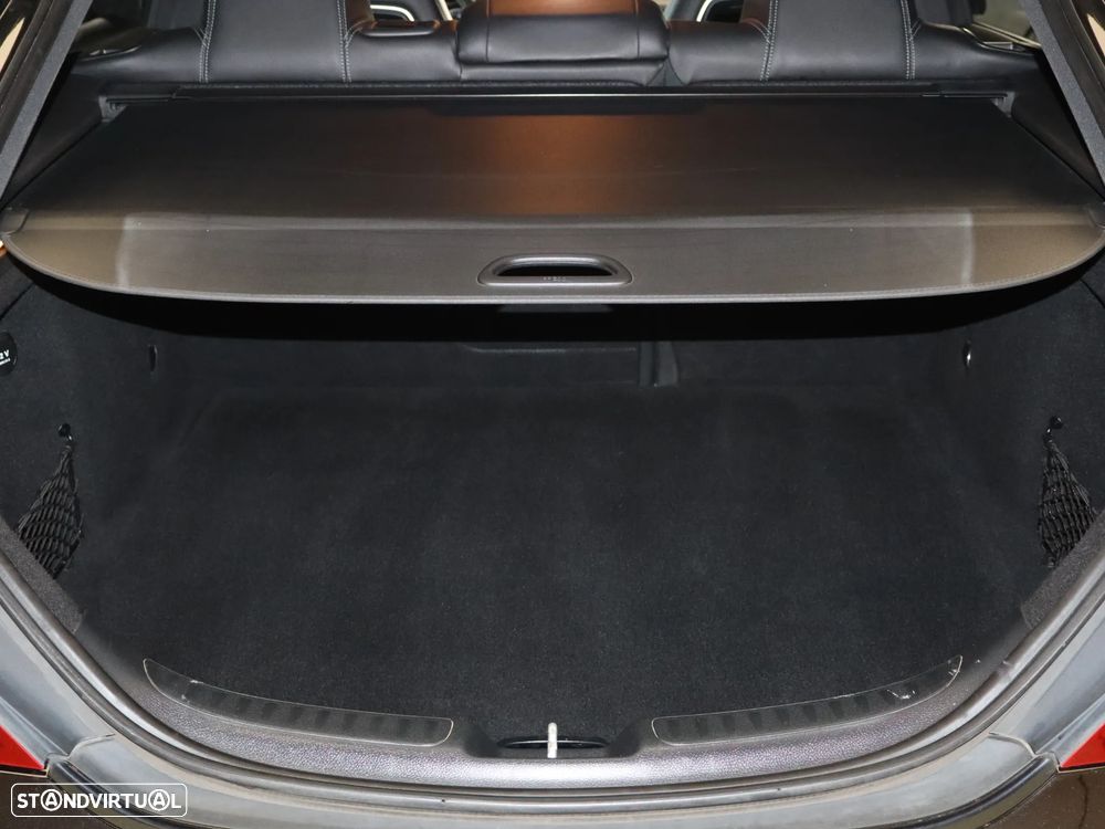 Mercedes-Benz CLA 200 d Shooting Brake Urban Aut. - 13