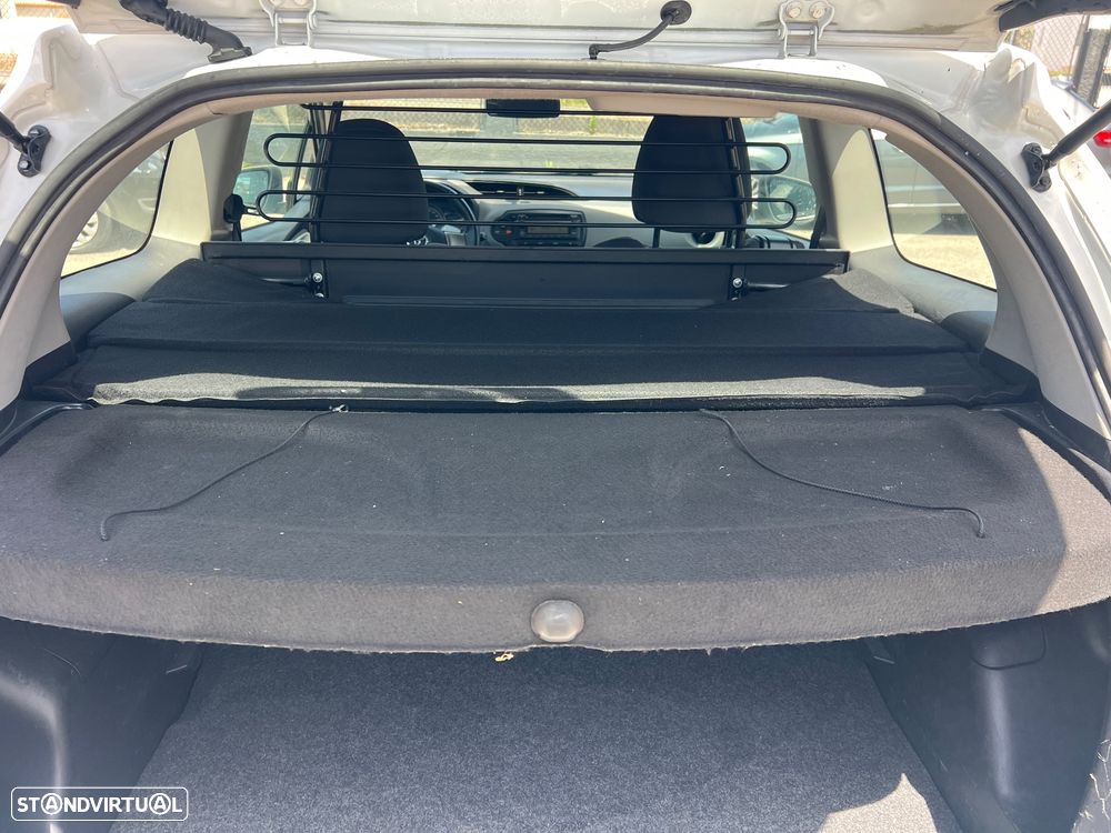 Toyota YARIS - 15