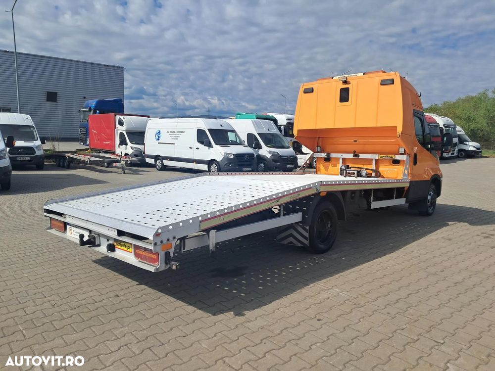 Iveco DAILY 35C18 3.0D 180CP TRANSPORT AUTO CABINA DE DORMIT - 4