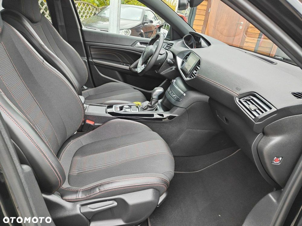 Peugeot 308 - 22