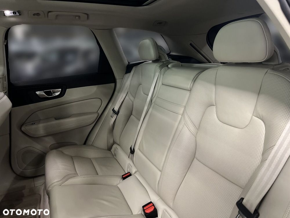 Volvo XC 60 T5 AWD Inscription - 11