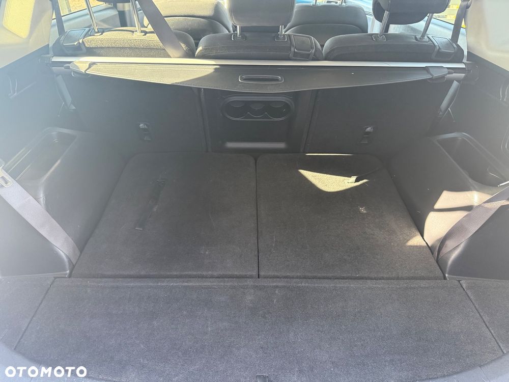 Kia Carens 1.6 GDI L 7os - 18