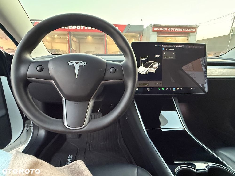 Tesla Model 3 Long Range AWD - 10