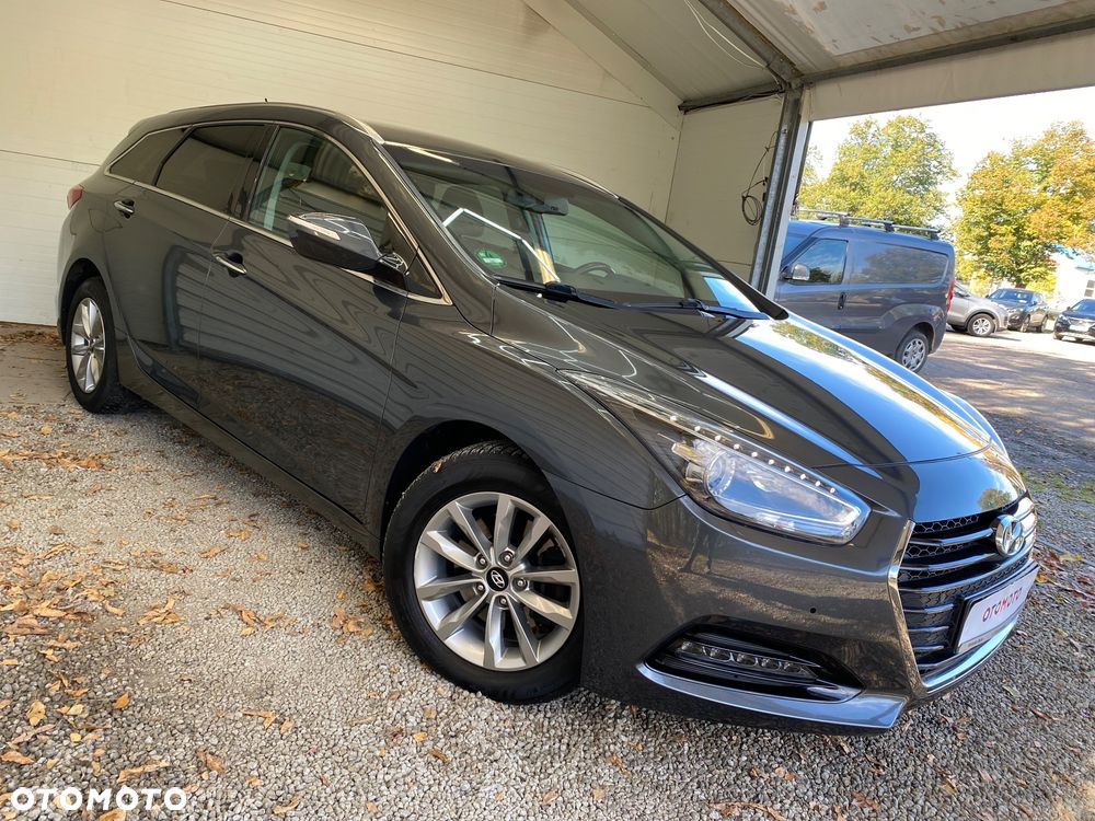 Hyundai i40 Kombi blue 1.7 CRDi DCT Trend - 23