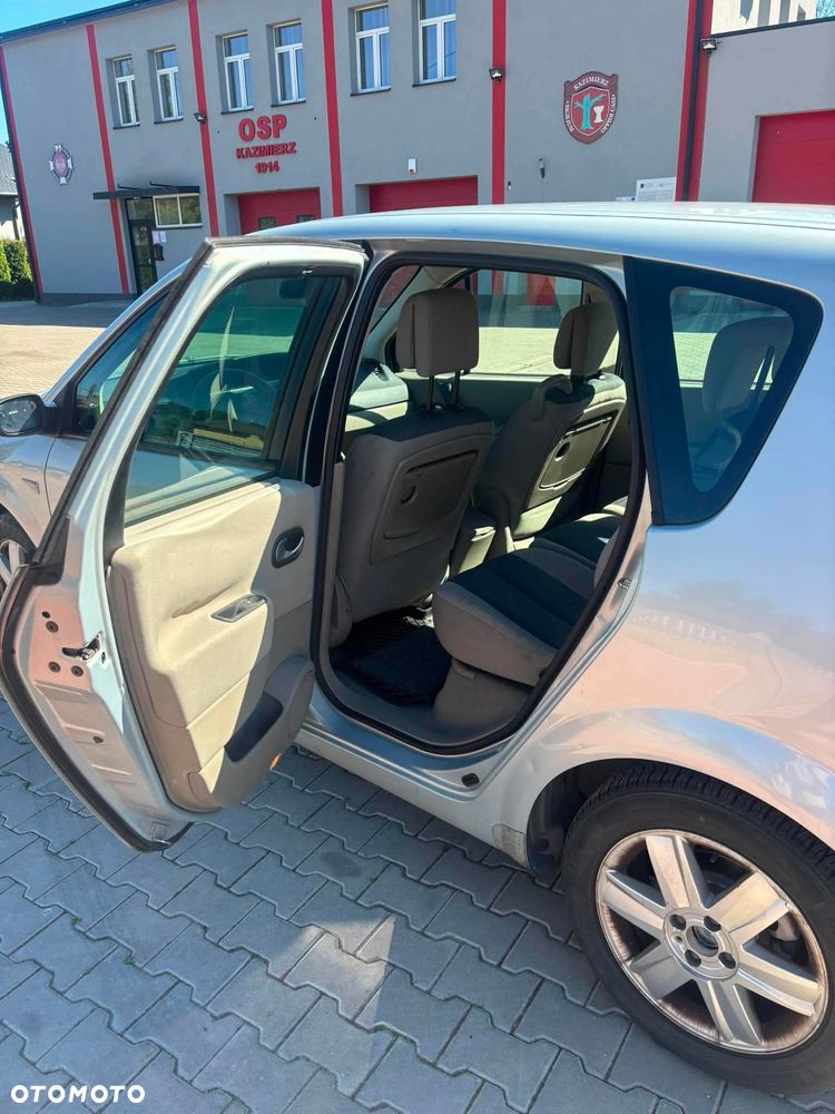 Renault Scenic 1.6 Confort Authentique - 3