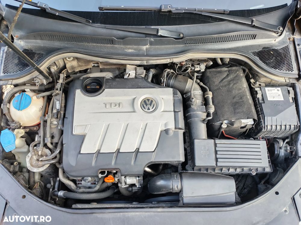 Volkswagen Passat CC - 17