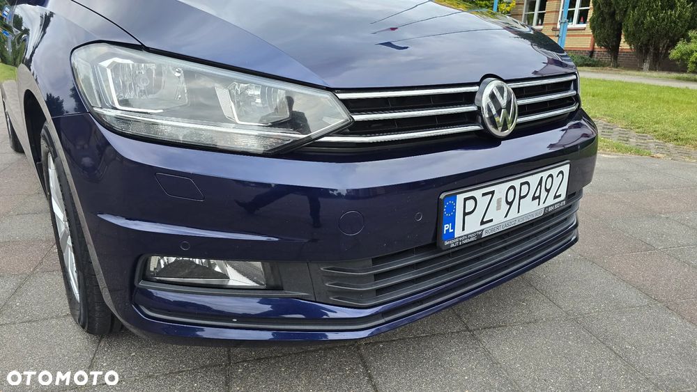 Volkswagen Touran - 13