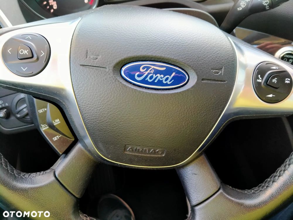 Ford Kuga - 18