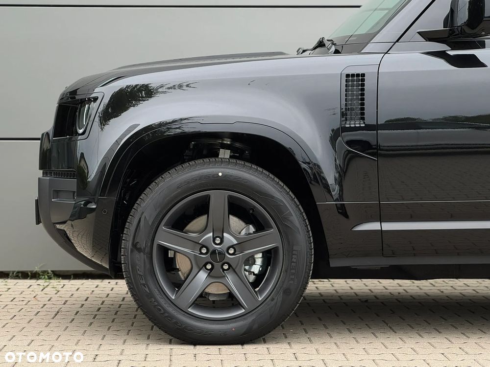 Land Rover Defender 3.0 D250 mHEV X-Dynamic SE - 4