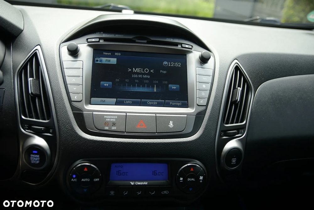Hyundai ix35 1.6 2WD Fifa World Cup Edition - 33