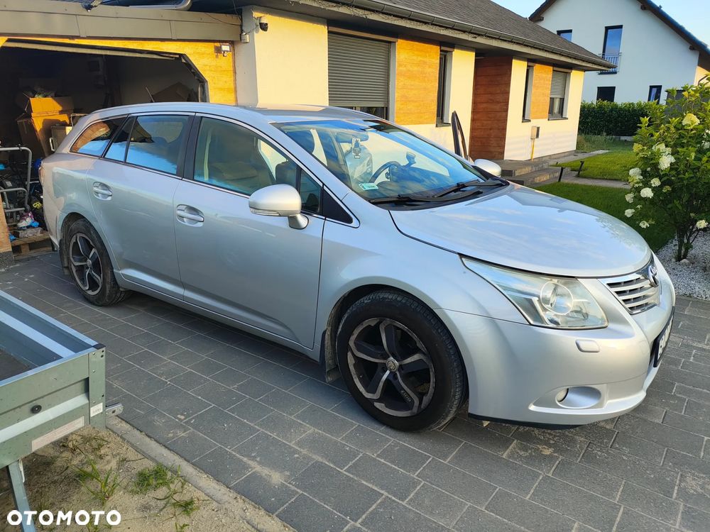 Toyota Avensis 2.0 D-4D Sol - 1