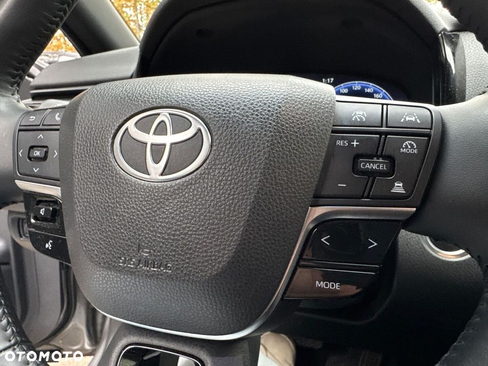 Toyota Camry - 21