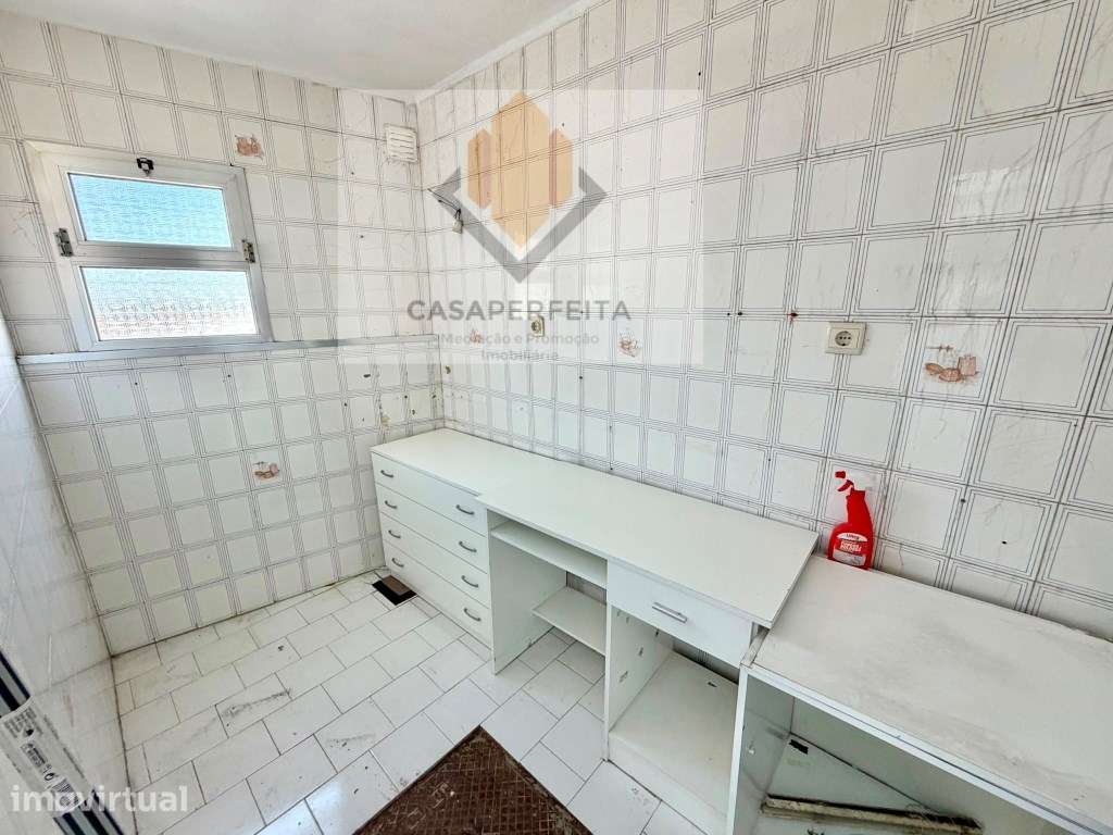 2 Casas Térreas com Espaço Exterior - Oliveira do Douro -Junto à N2... - Grande imagem: 5/22
