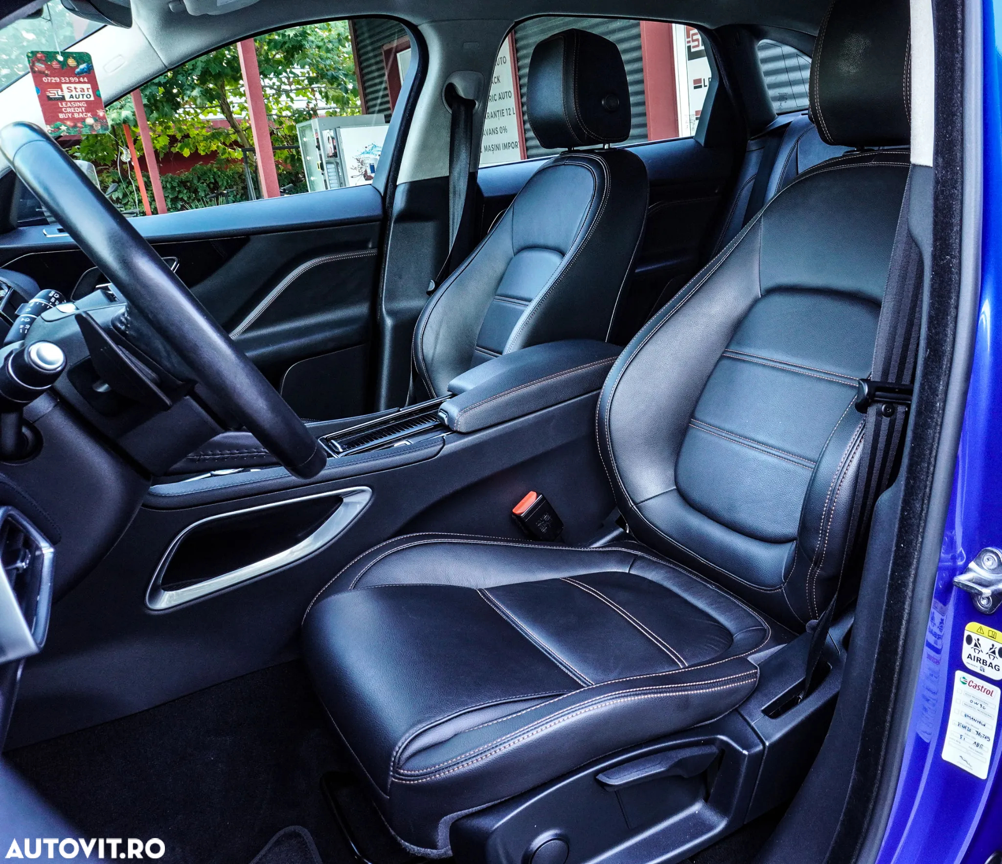 Jaguar F-Pace 25d AWD Pure - 14