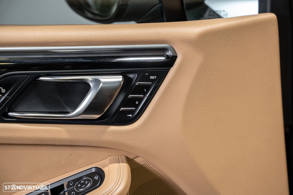 Porsche Macan S - 32