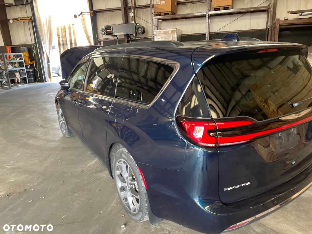 Chrysler Pacifica 2022 photo 5
