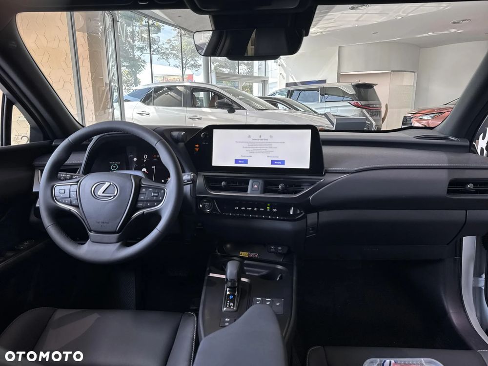 Lexus UX - 11