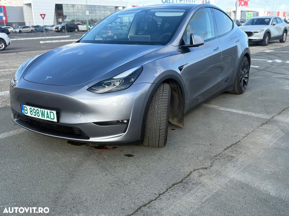 Tesla Model Y Performance - 1