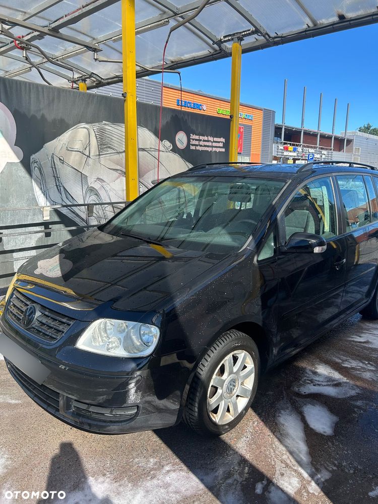 Volkswagen Touran 1.9 TDI Highline - 1