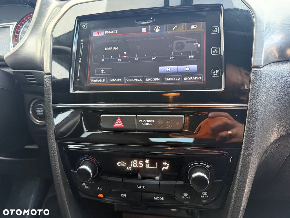 Suzuki Vitara 1.4 Boosterjet Automatik S - 22