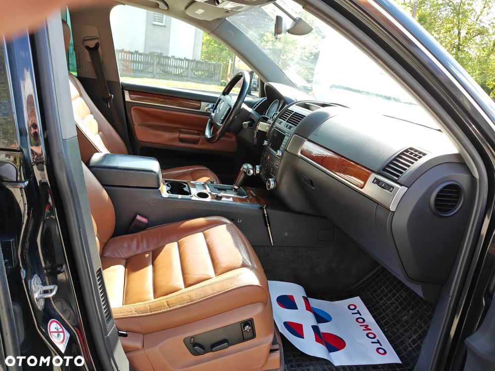 Volkswagen Touareg 4.2 V8 Automatik Exclusive Edition - 18