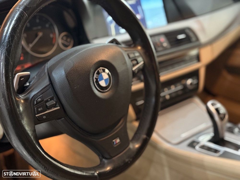 BMW 525 d Auto - 11