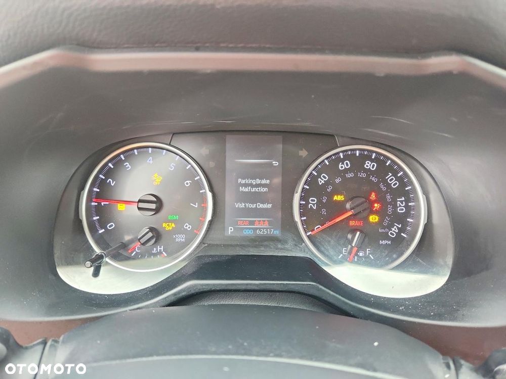 Toyota RAV4 - 10