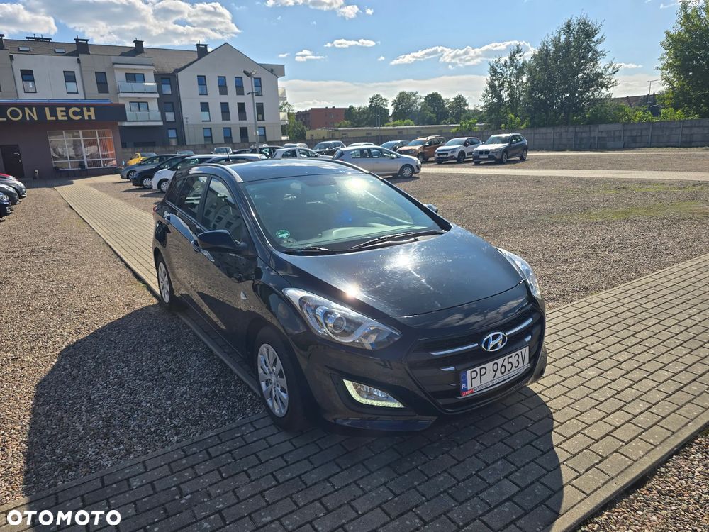 Hyundai i30 blue 1.4 Classic - 4