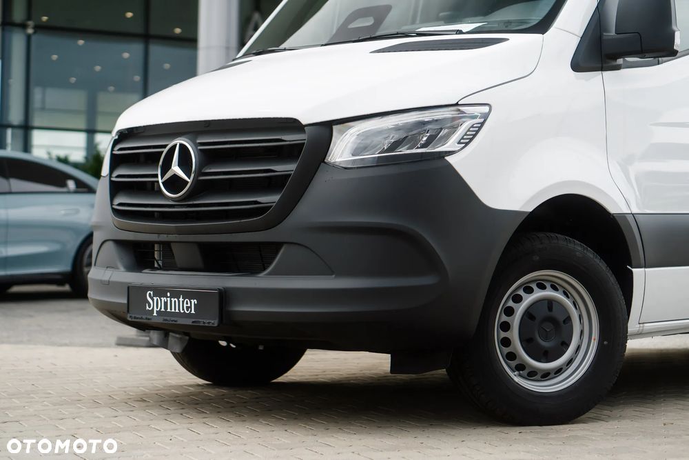 Mercedes-Benz Sprinter - 3