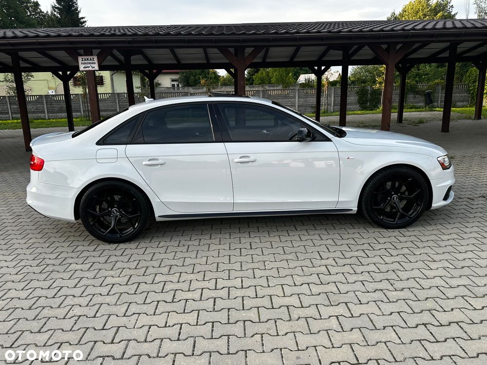 Audi A4 Limousine - 12