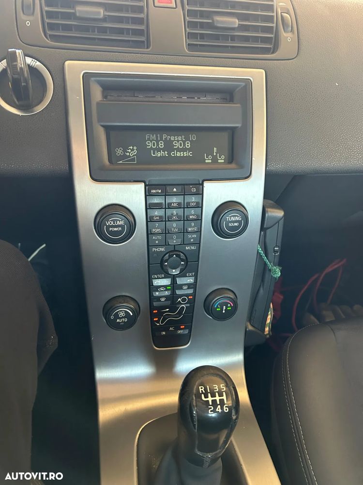 Volvo S40 ver-2-0-d-summum - 3