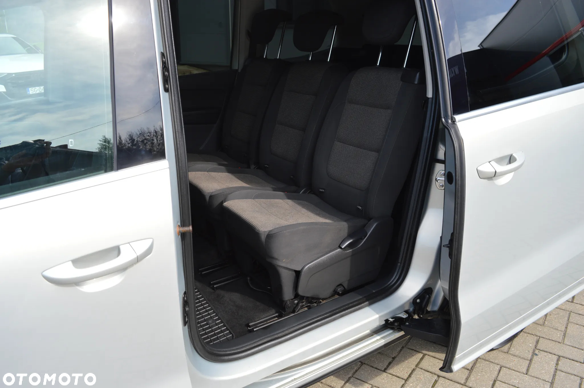 Volkswagen Sharan 2.0 TDI DSG BlueMotion Technology Comfortline - 18