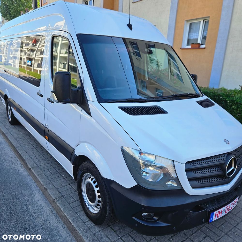 Mercedes-Benz Sprinter - 9
