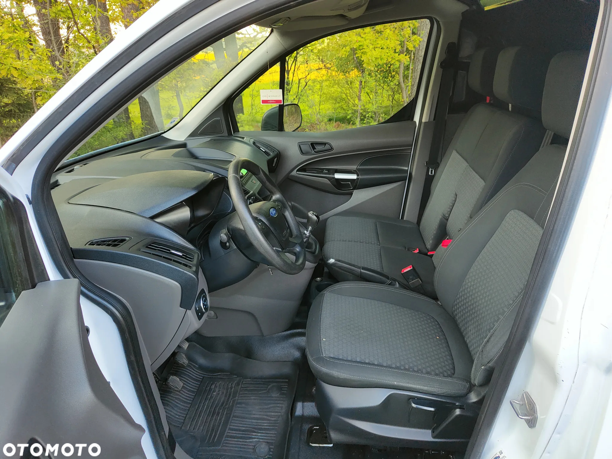 Ford Transit - 12