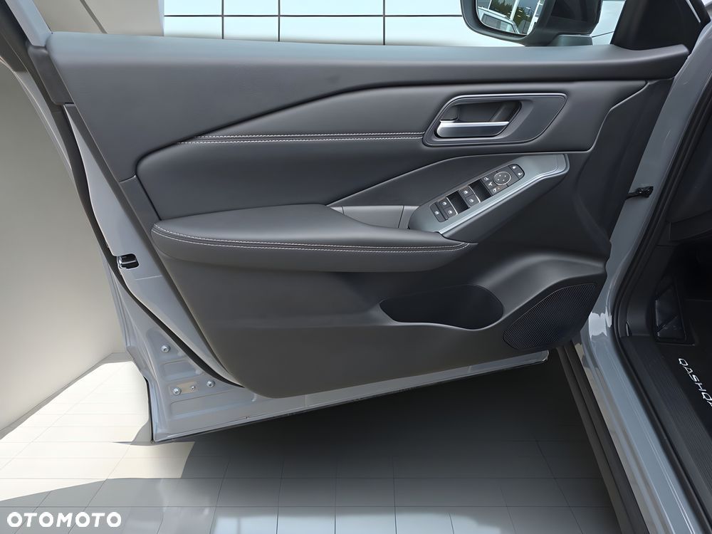 Nissan Qashqai 1.3 DIG-T mHEV N-Connecta Xtronic - 13