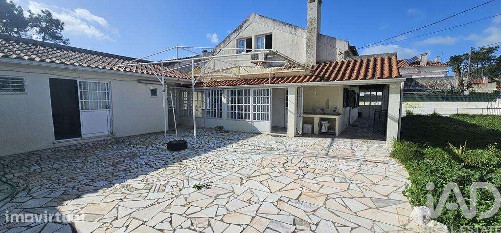 Casa / Villa T5 em Charneca de Caparica e Sobreda - Grande imagem: 2/23