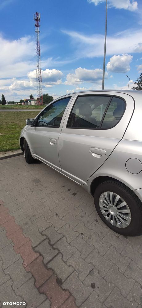 Toyota Yaris - 7