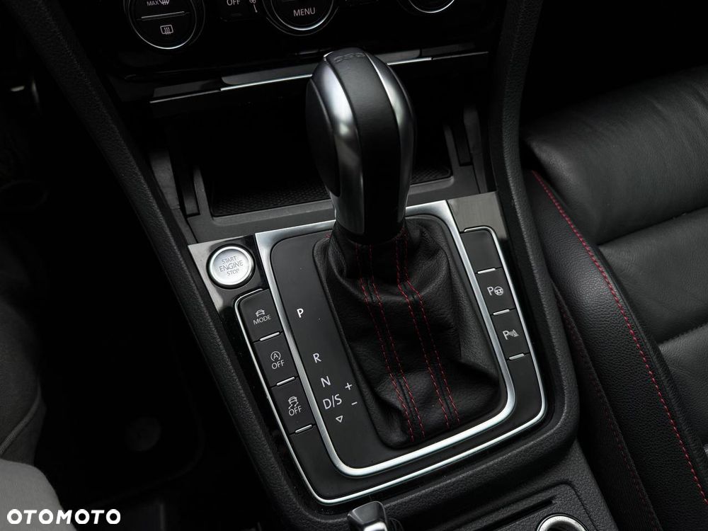 Volkswagen Golf GTI (BlueMotion Technology) DSG - 9