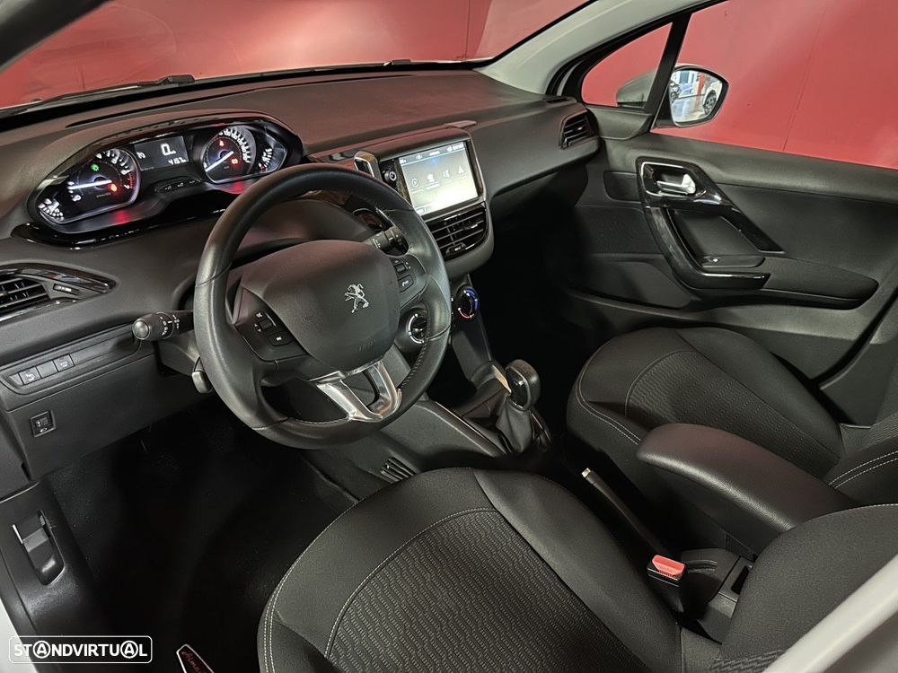 Peugeot 208 1.2 PureTech Active - 5