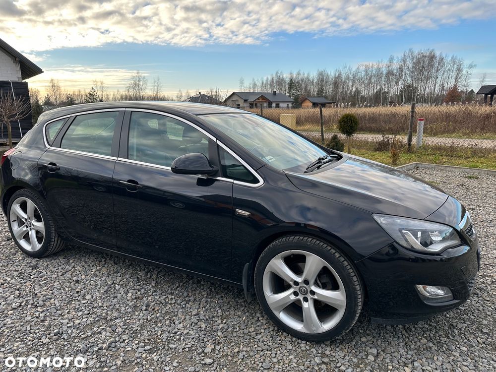 Opel Astra 1.6 T Cosmo - 2