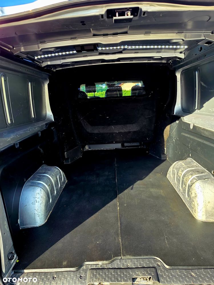 Nissan Primastar - 8