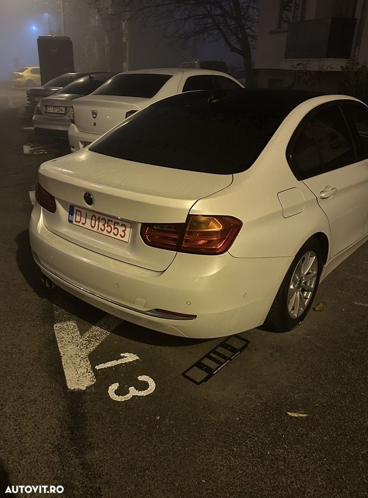 BMW Seria 3 318d Aut. Luxury Line - 5