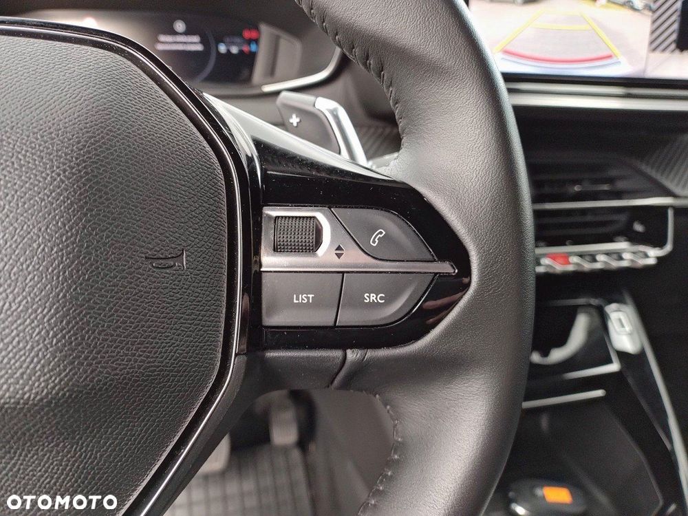 Peugeot 2008 PureTech 130 Allure S&S EAT8 - 17