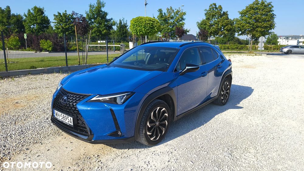 Lexus UX - 12