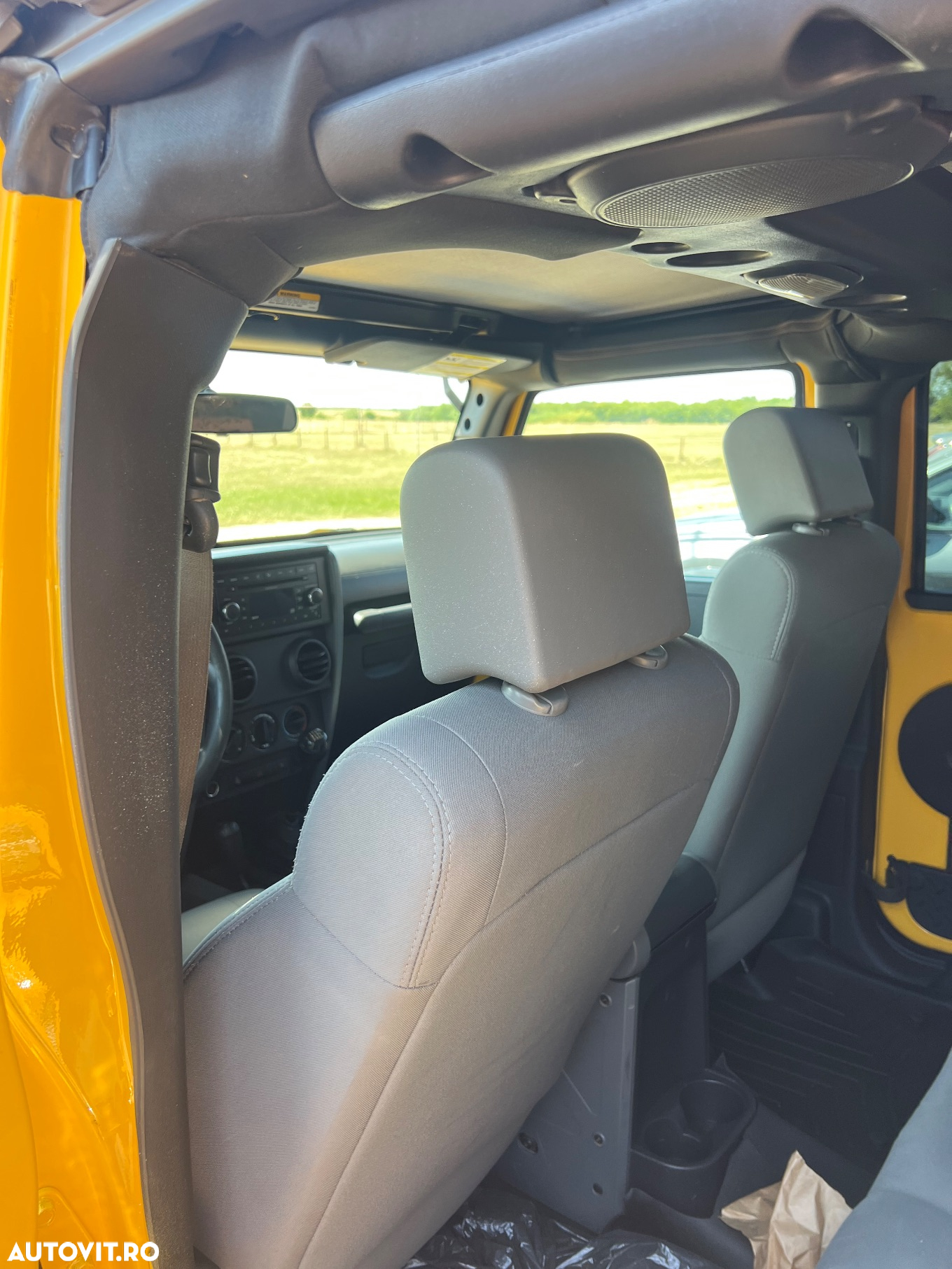 Jeep Wrangler - 9