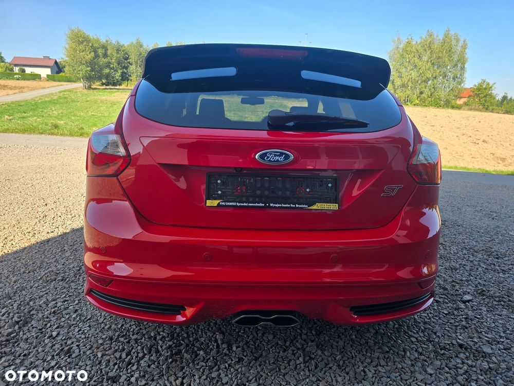 Ford Focus 2.0 EcoBoost ST mit Leder-Sport-Paket - 5